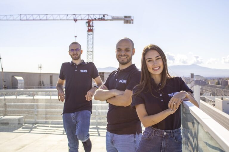 Giulio-Santabarbara-Marco-Apollonia-Chiara-Maresca-_team-myAEDES-min72-scaled