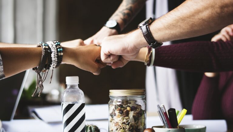 action-2277292-1280-171017163601