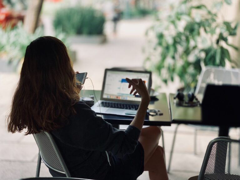 I rischi della vita online, come aumentare la sicurezza