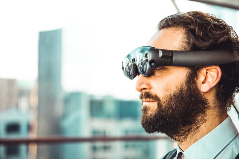 Effetto Metaverso: c'è chi investe oltre 4 milioni per una proprietà digitale nel mondo virtuale