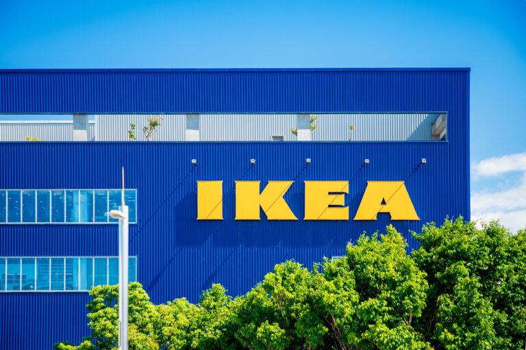 Perché Ikea lancia una nuova piattaforma di compravendita dell'usato (visto che ce l'ha già)