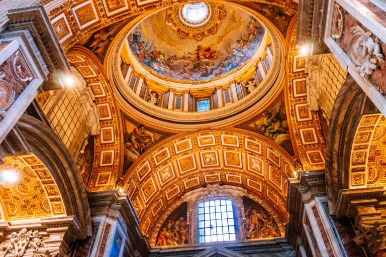 Benvenuti a San Pietro in versione digitale, dove si scoprono luoghi e dettagli finora inaccessibili