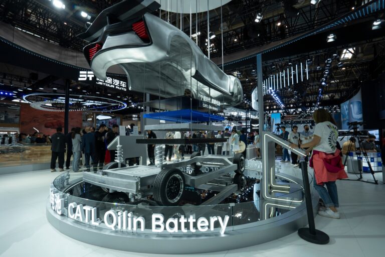 Le batterie di Catl: dal colosso cinese ricariche in 5 minuti e 520 km di autonomia