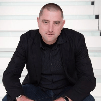 Bradley Hopkinson, ex Vice President Consumer & Device Sales di Microsoft, entra in Startup Bakery