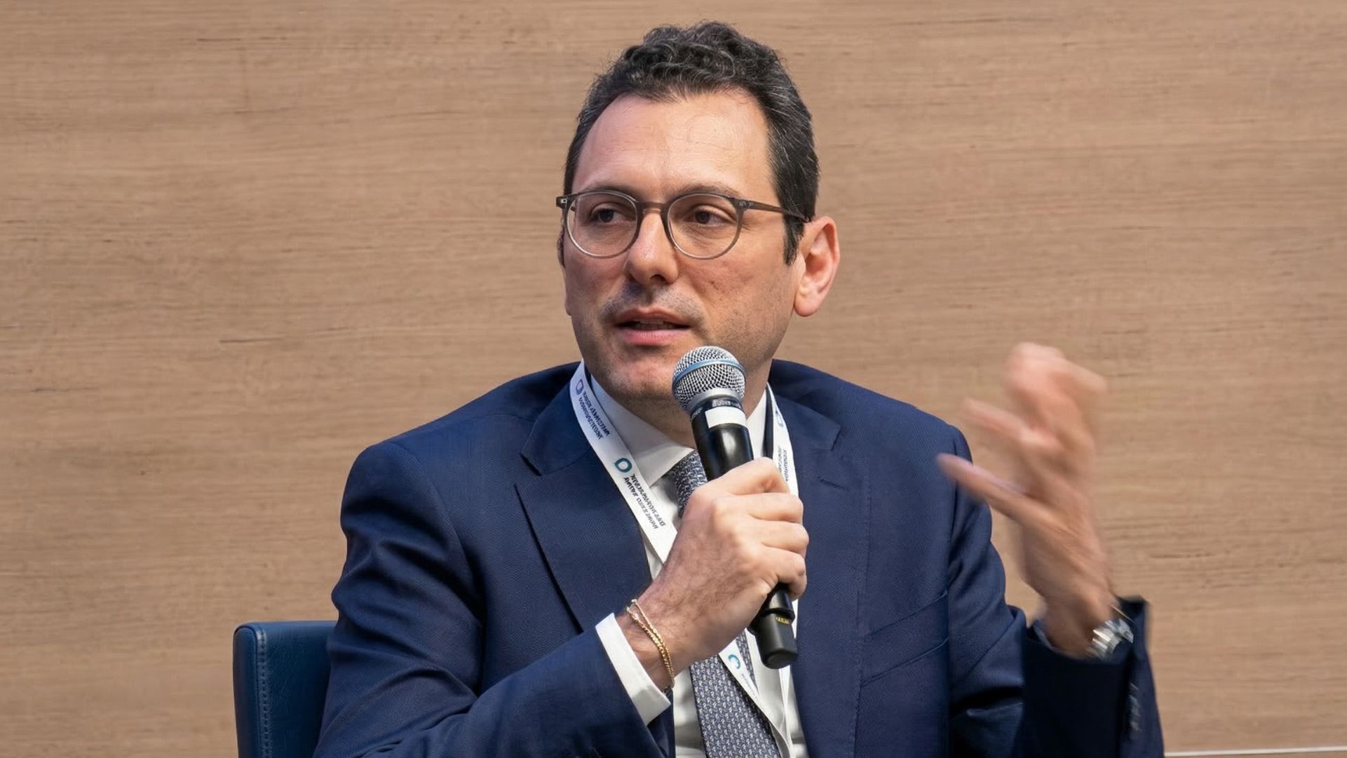 buy now pay later economyup