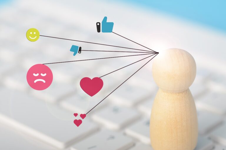 Social,Media,Can,Have,Both,Positive,And,Negative,Effects,,With