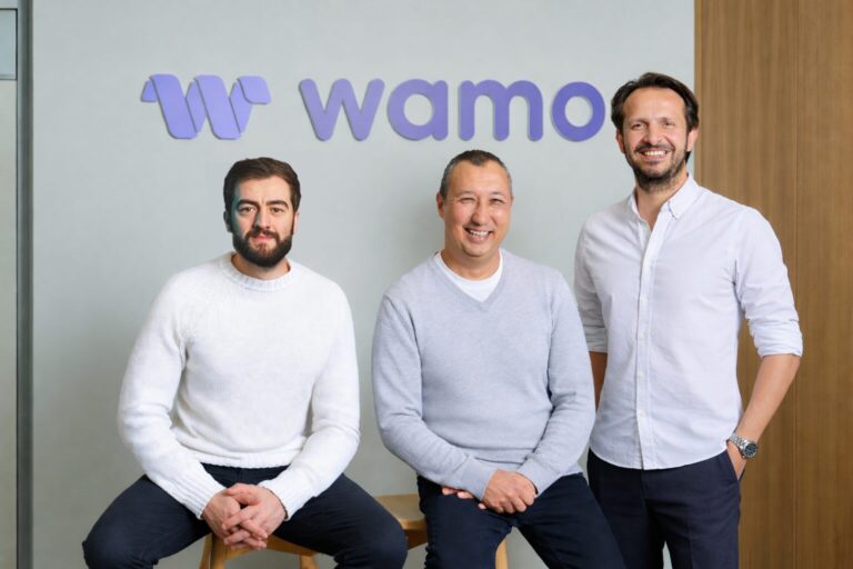 Il team dirigenziale di wamo (da sinistra a destra):Melih Berberoglu (cofondatore e CTO), Yanki Onen (fondatore e co-CEO), Deniz Guven (CEO del gruppo e presidente)